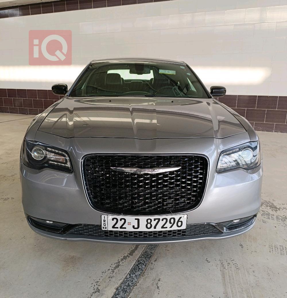 كرايسلر 300